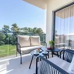 Lägenhet Apartments Luxury Villa V2 With Rooftop Vir