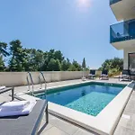 Lägenhet Apartments Luxury Villa V2 With Rooftop