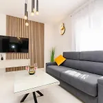 Apartments Luxury Villa V2 With Rooftop Vir