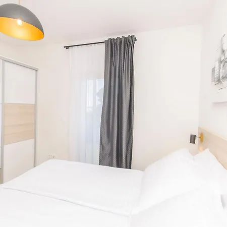 Apartamento V2 *