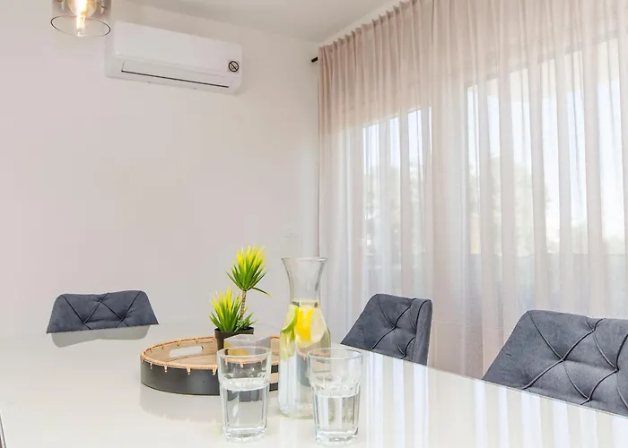 V2 With Rooftop * Vir