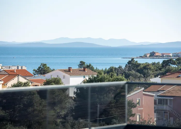 V2 With Rooftop Apartman Vir