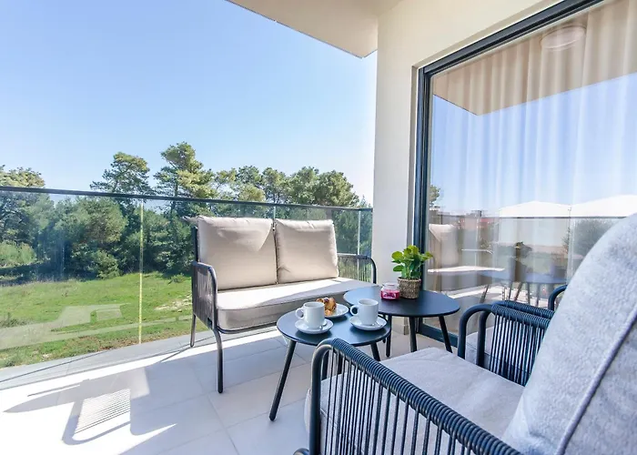 Апартаменты V2 With Rooftop Вир