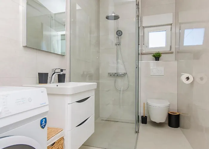 Apartamento V2 With Rooftop Vir