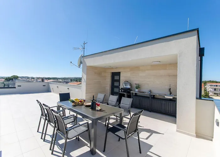 Apartamento V2 With Rooftop Vir